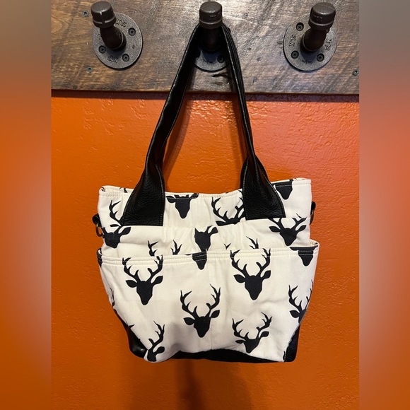 Rebekah Scott Designs big buck purse bag - Picture 2 of 5